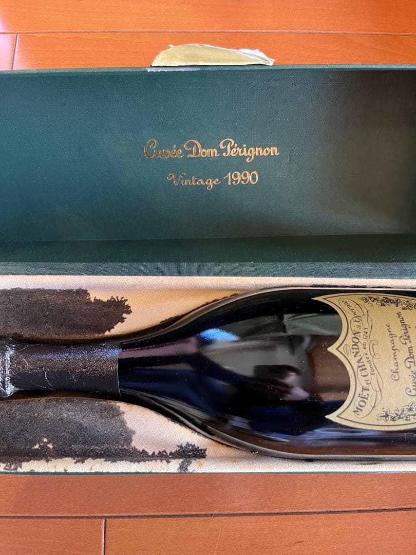 モエ・エ・シャンドン クルーズ・ドン・ペリニヨン 1990