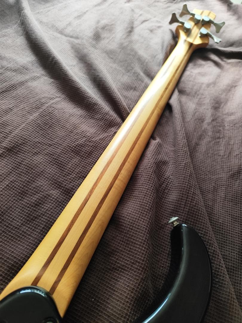 ibanez BTB 400 QM アクティブベース