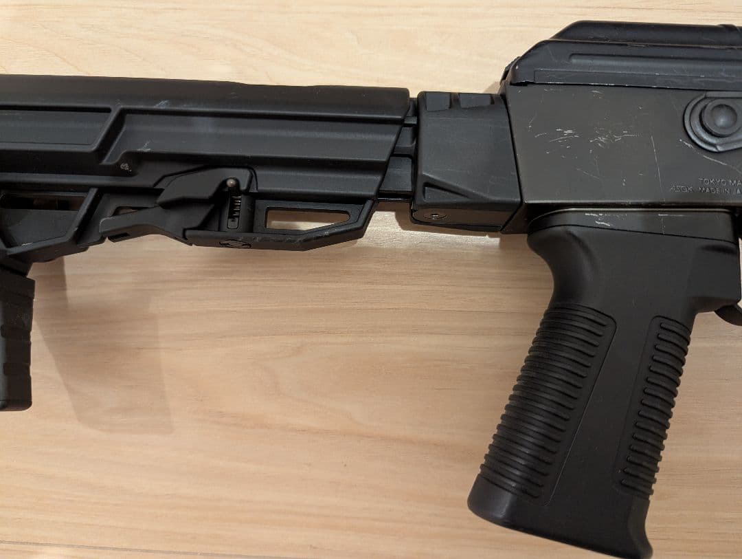 東京マルイ　次世代電動ガン　AKストーム　カスタムパーツ付属