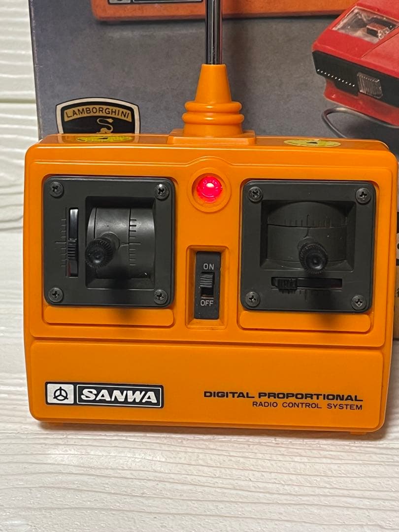 チャンピオンシリーズ 1/12スケール ランボルギーニ カウンタックＬＰ500Ｓ