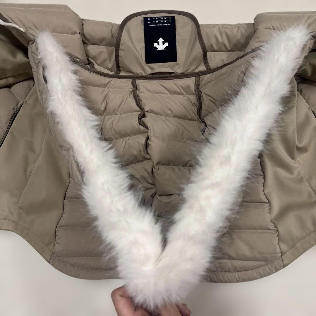 【超美品】デサントゴルフ　ハイブリッドフーディーダウンジャケット