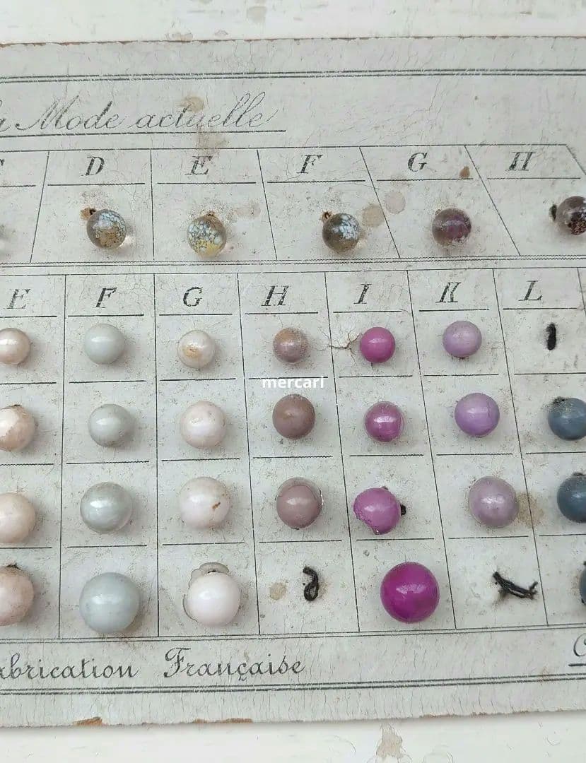 アンティーク　台紙付きボタンシート