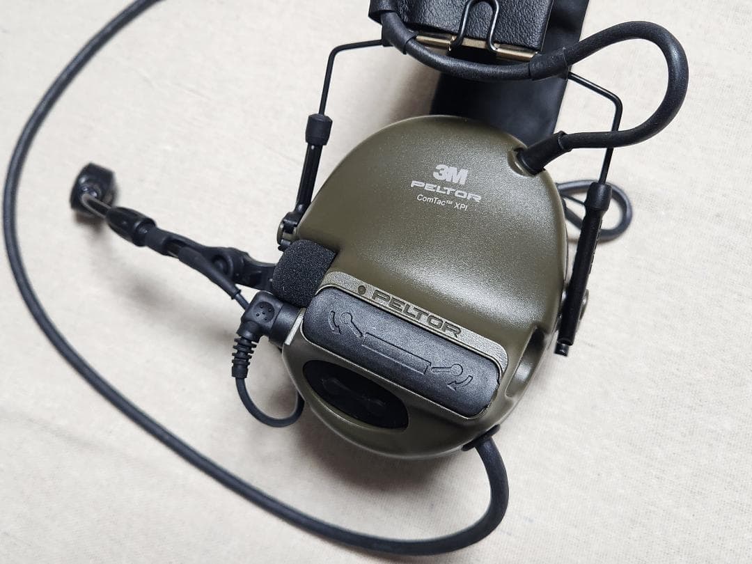 【新品】3m Peltor comtac xpi 実物 ヘッドセット