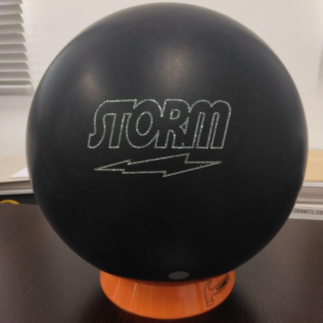 PHYSIX BLACKOUT ボウリングボール 14p4ozです。