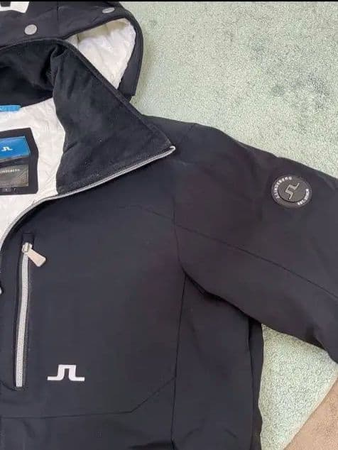 Jリンドバーグ　黒ネイビー フード付き スキーウェア上下　Lサイズ