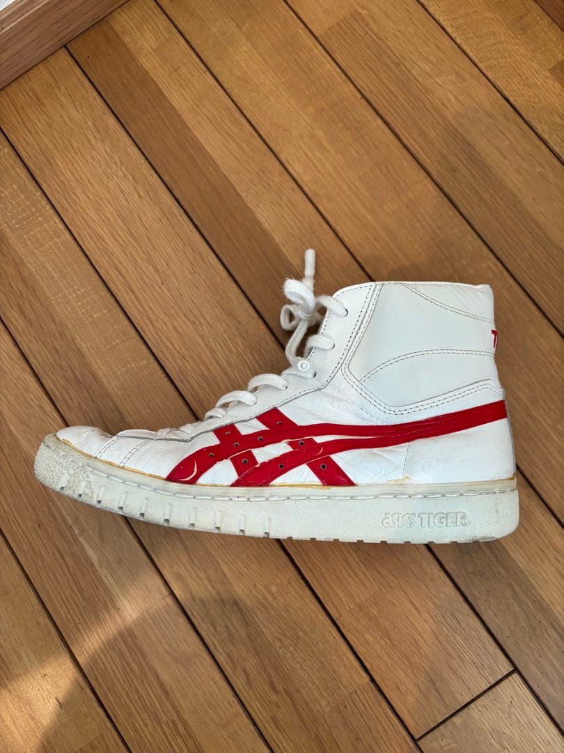 アシックスタイガー　ポイントゲッターＬ25.5cm