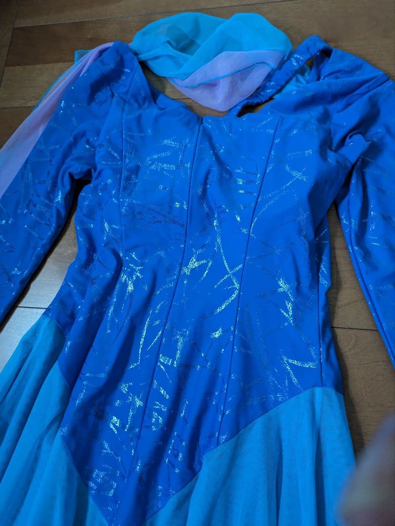 ♡IntheMOOD♡華やかで 上品、軽やかなドレス パーティー、ミニデモ