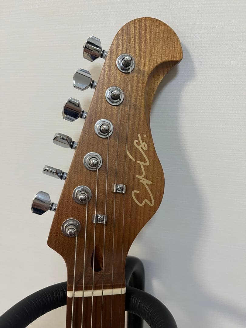 Eris. Nestia airy blue エレキギター