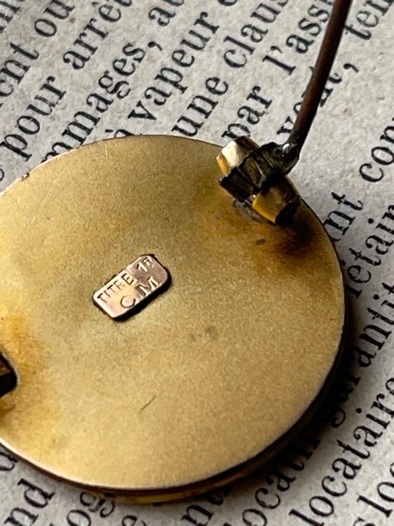 ジャンヌダルクのブローチ　フランスアンティーク　ゴールドプレートフィックス未使用