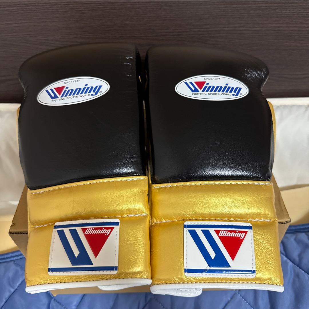 ウイニング winning ボクシンググローブ　14オンス　黒／金