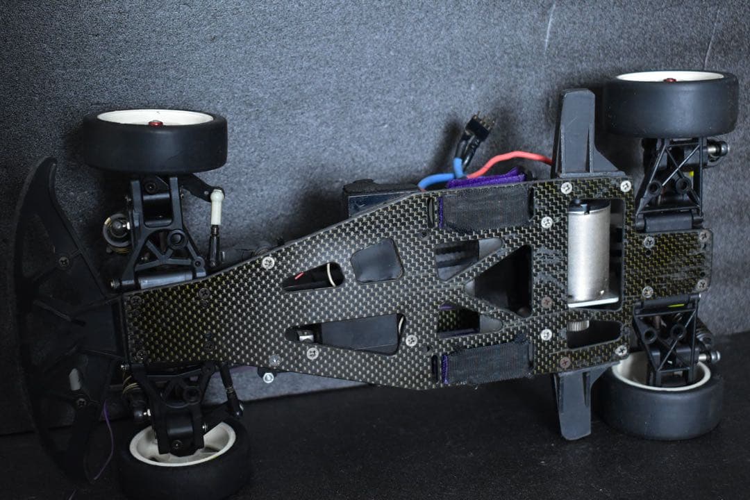 フルカスタム 1/10 HPI RS4 カーボンTEKIN STAR GOLD