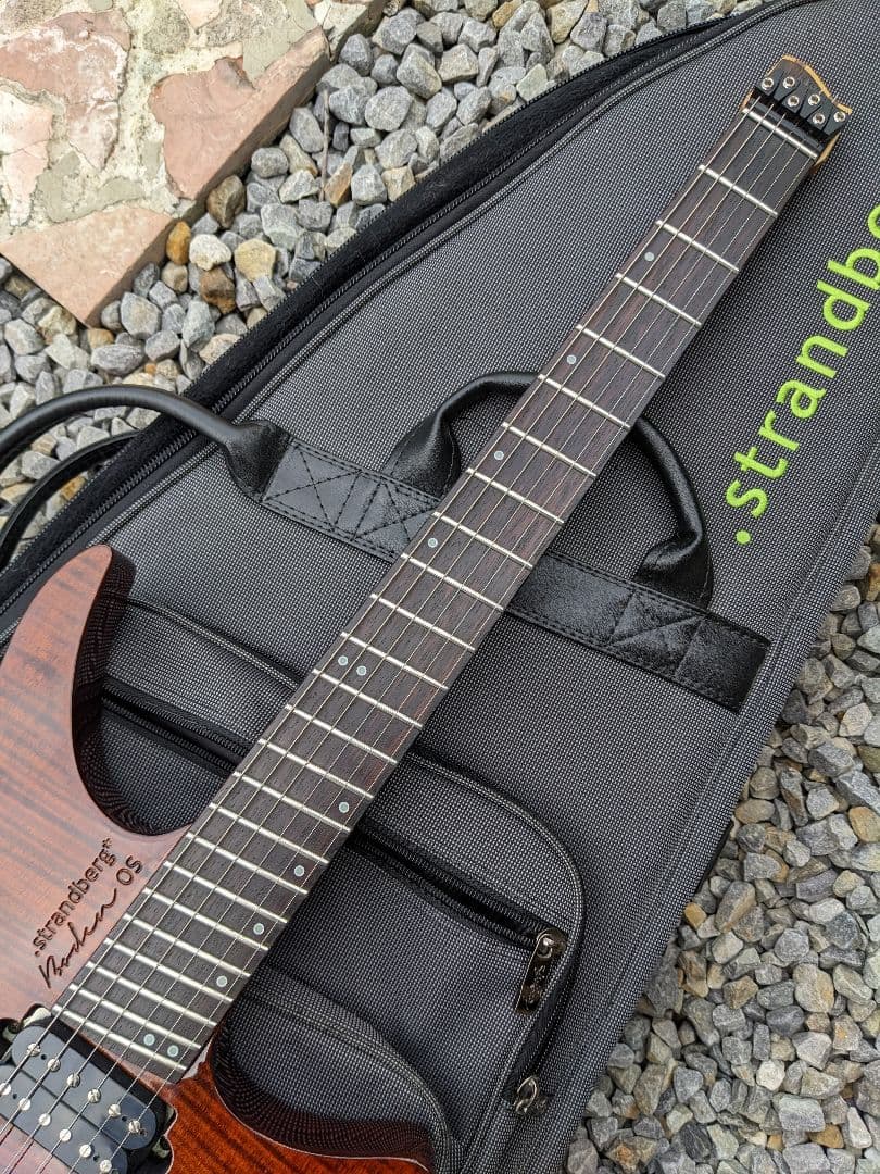 Strandberg OS 6 トレモロ gloss