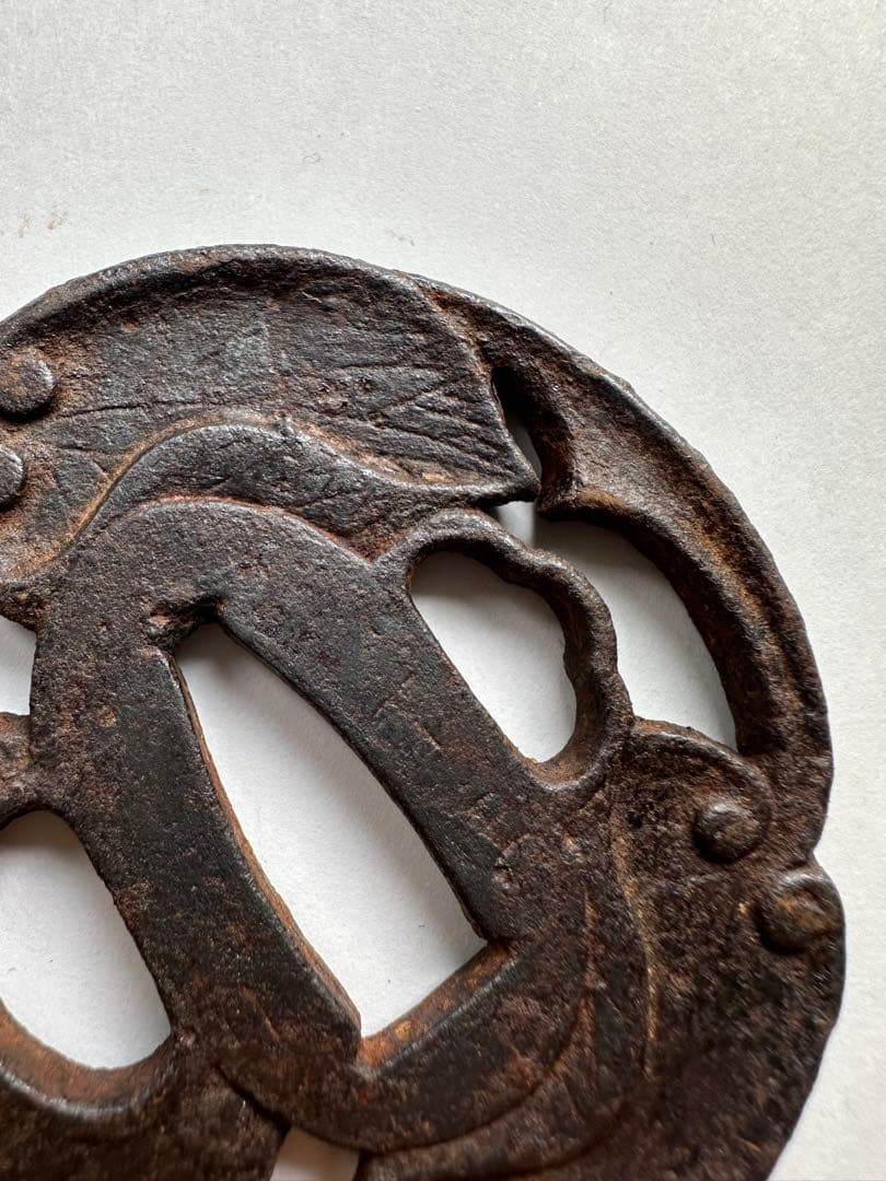 透かし鍔 古鍔 鉄地 鐔　鉄地つば 刀装具 古美術 時代物 葉の図 26A1