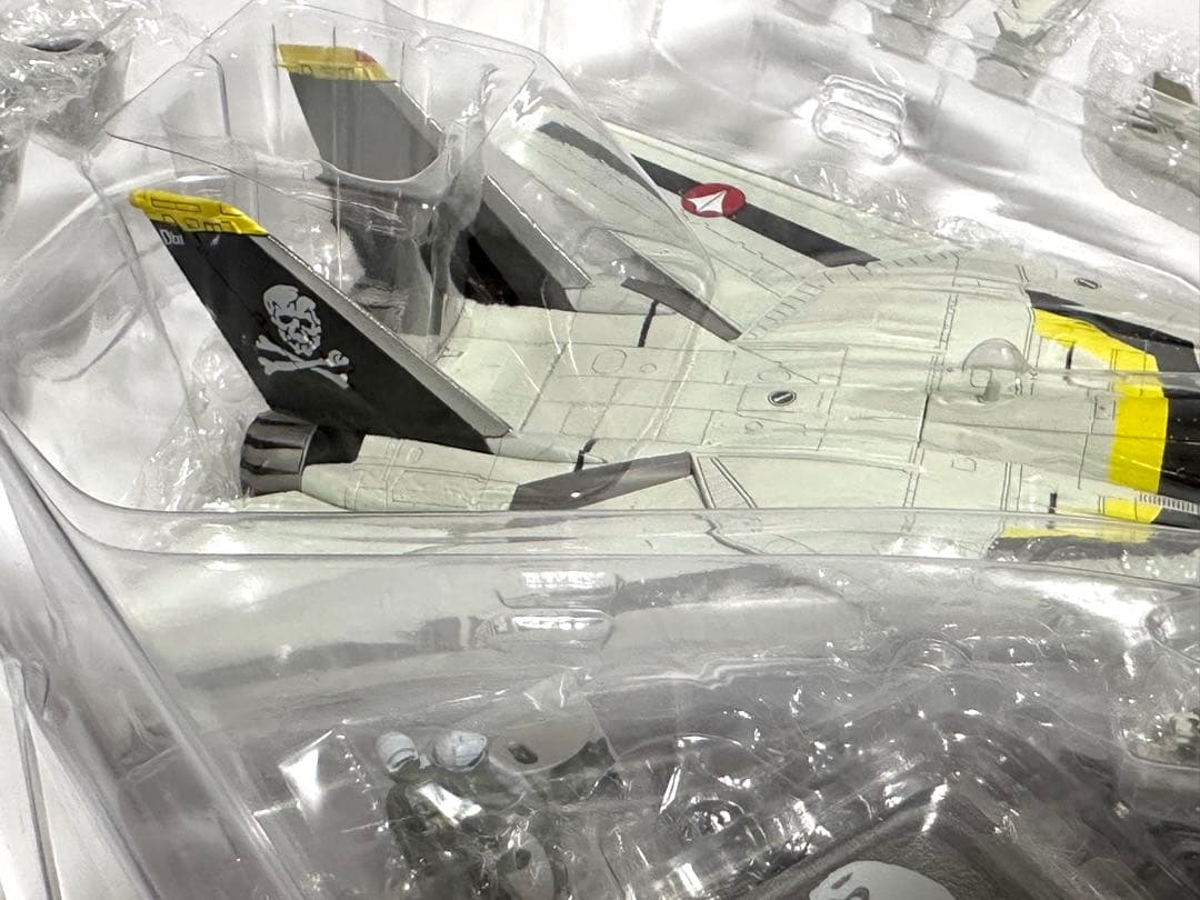Calibre Wings 1/72 ROBOTECH F-14 限定版