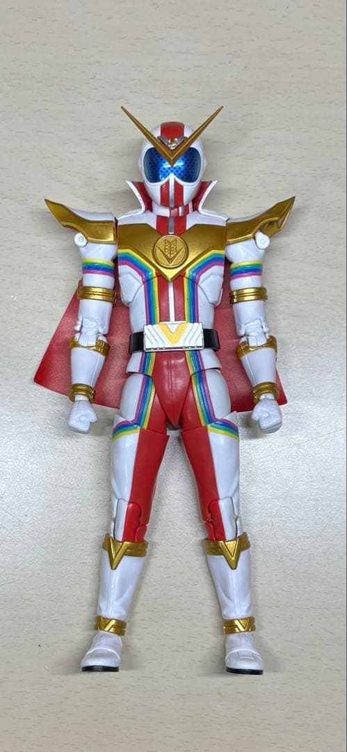 S.H.Figuarts ゼンカイザー•ドンモモタロウ