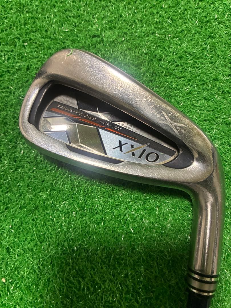 XXIO10 2018年モデル 4番アイアン シャフトR 純正グリップ 単品