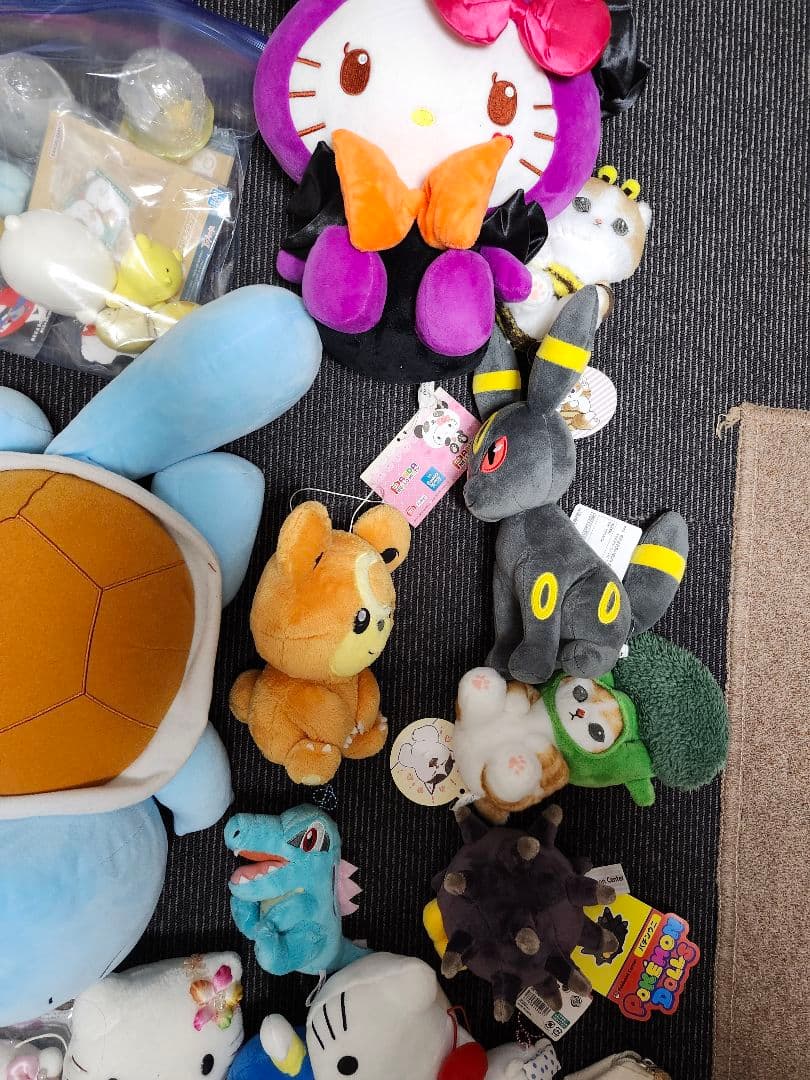 ポケモン　ちいかわ　サンリオ　メモ帳　筆箱　糸　すみっコぐらし　まとめ売り