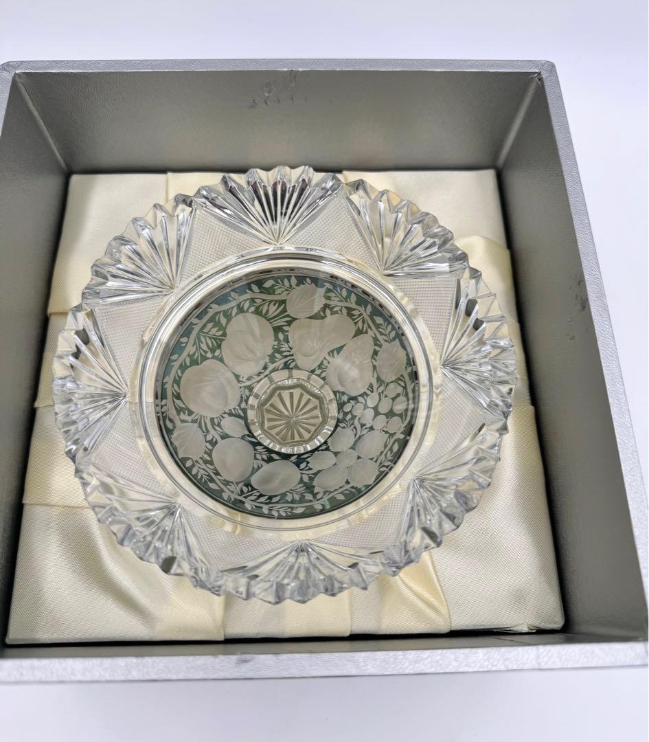 ボヘミア　クリスタル　工芸品 花器 花瓶 フラワーベース　受け皿　新品未使用品