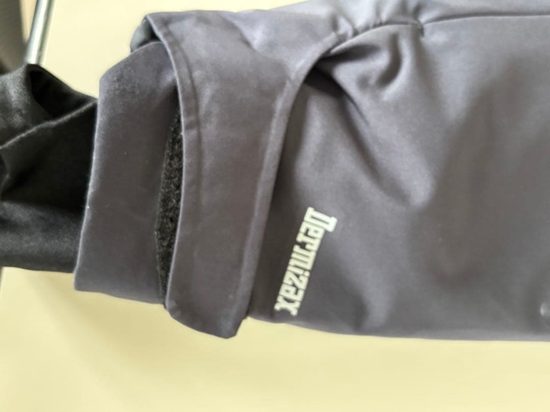 DESCENTE スキーウェア22/23モデルSサイズジャケットのみ