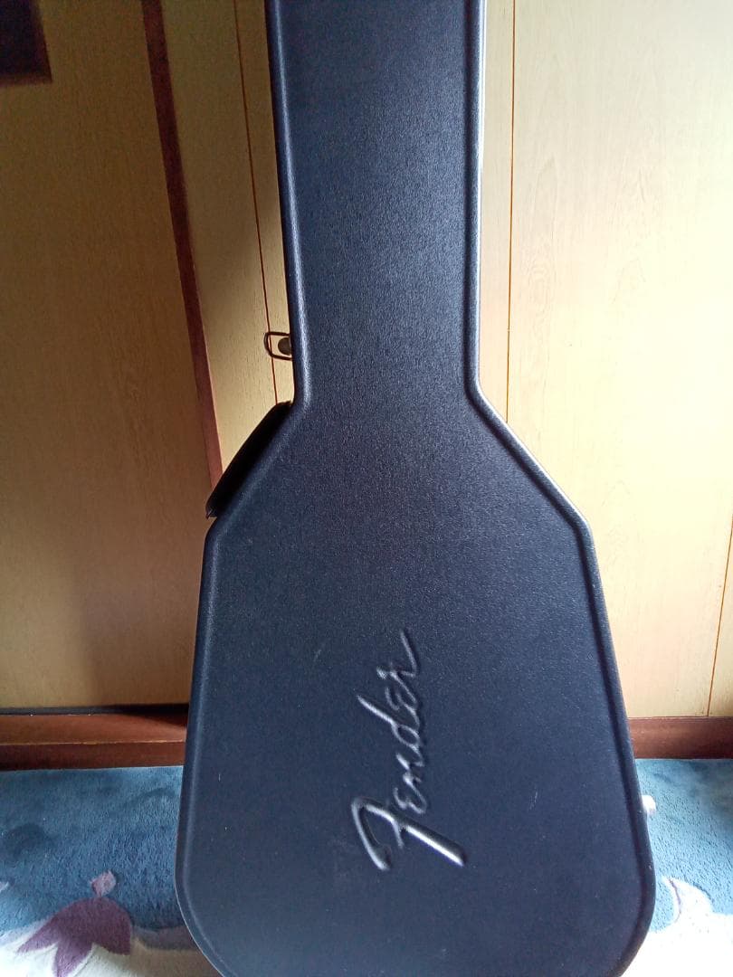 Fenderアコギハードケース　Dタイプ