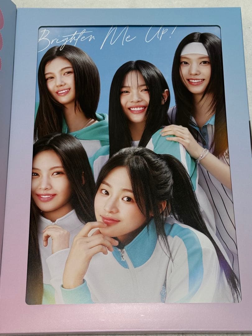 NewJeans Essential ポスター 非売品