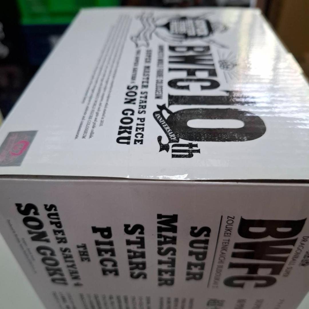 ⛄新品⛄価格高騰中~!! BWFC SMSP 超サイヤ人4 孫悟空01 0171