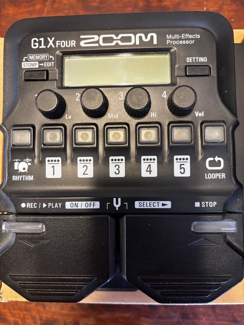 ZOOM G1X FOUR マルチエフェクター