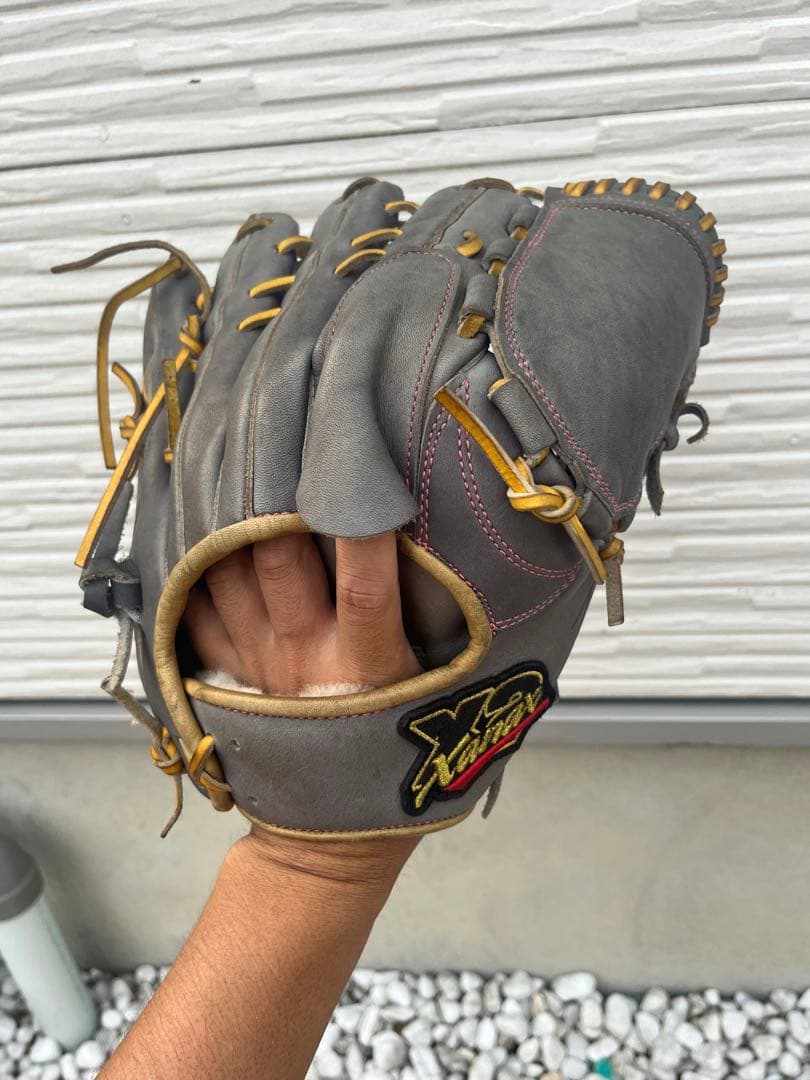 ザナックストラストエックス軟式野球グローブ グレー　ピッチャー用