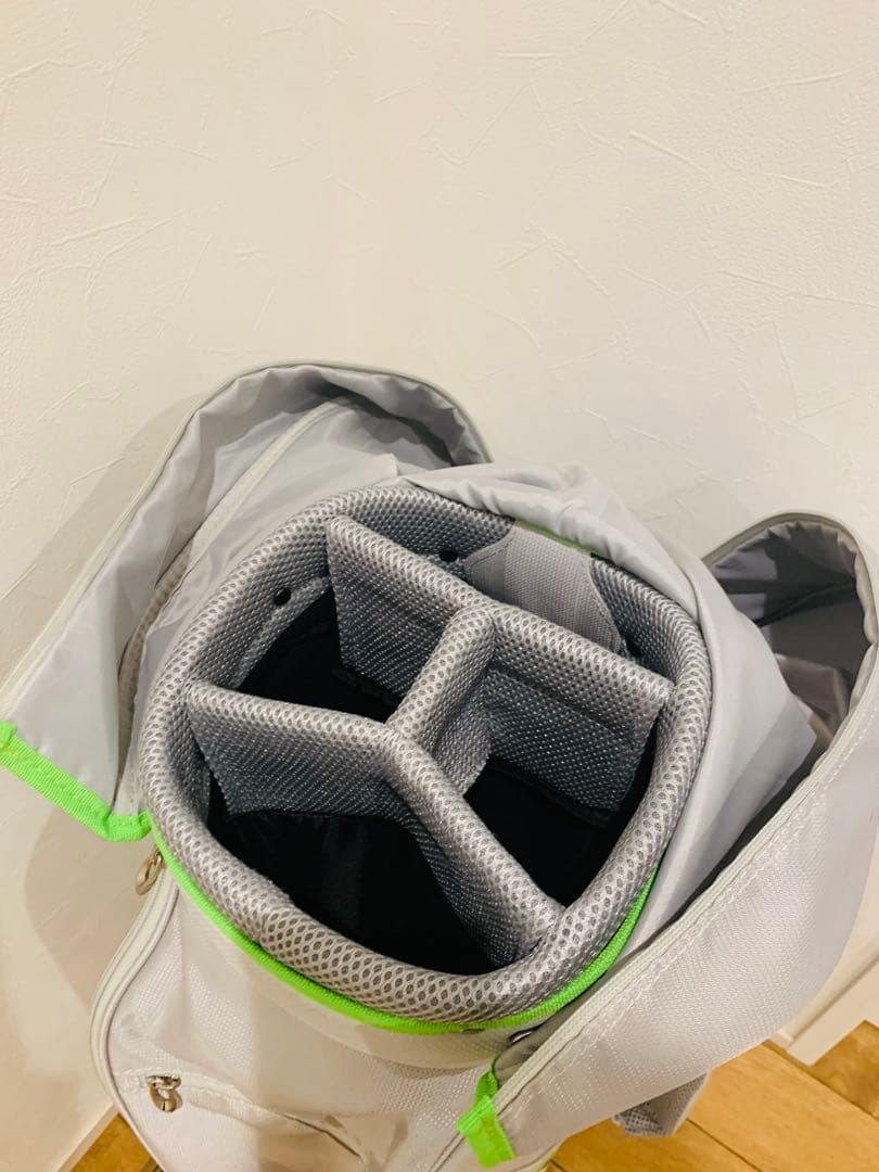 TaylorMade ゴルフ　キャディバッグ