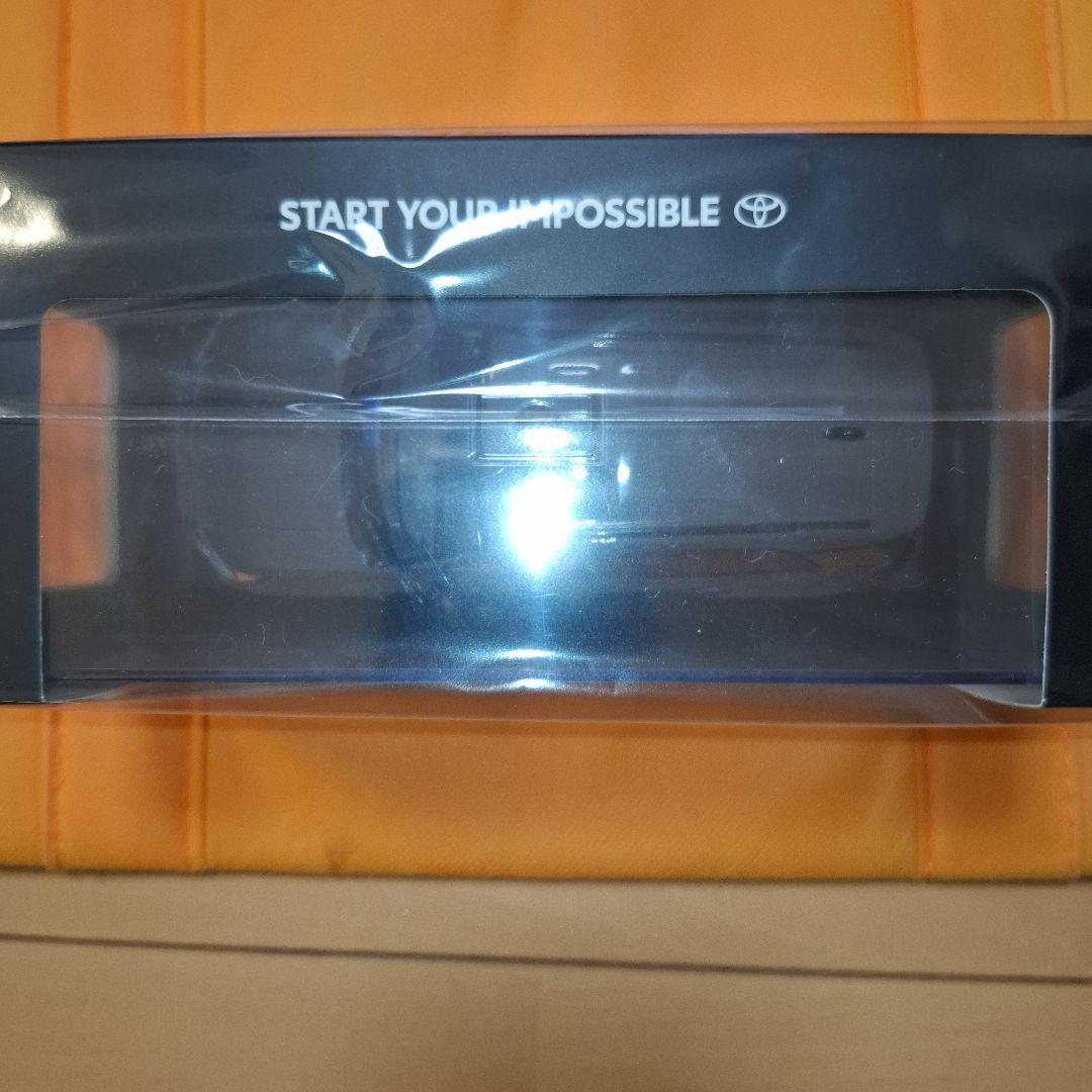 新型RAV4 アドベンチャー・ミニカー 1/30カラー・アーバンロック