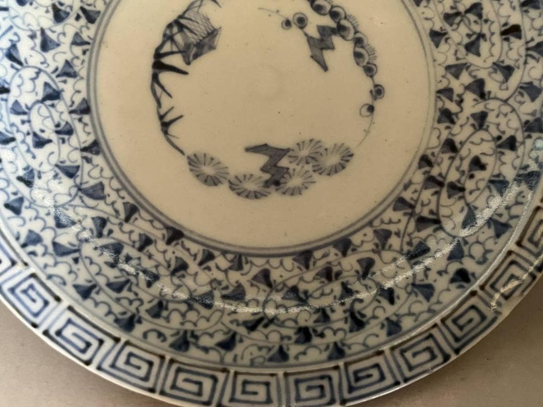 皿■染付花唐草文 江戸期 古伊万里 松竹梅 大皿 飾り皿 桐箱 時代物 骨董品■