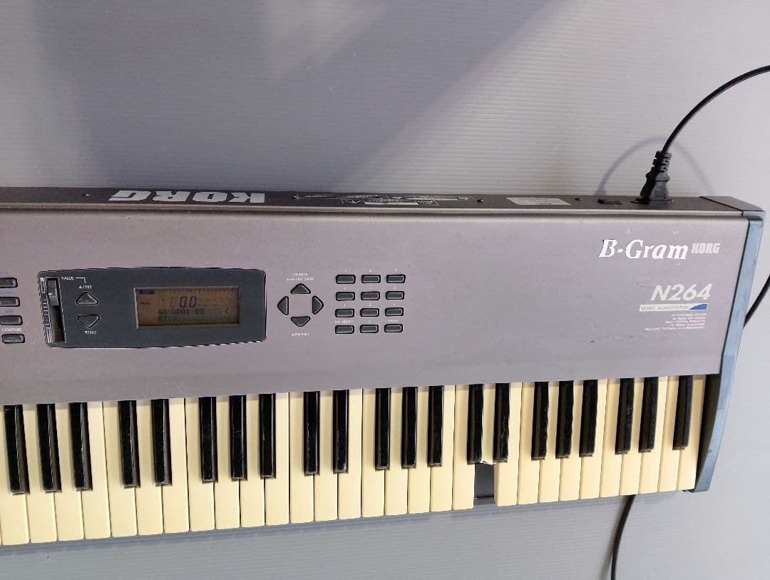 KORG N264 　シンセサイザー コルグ(あ85)