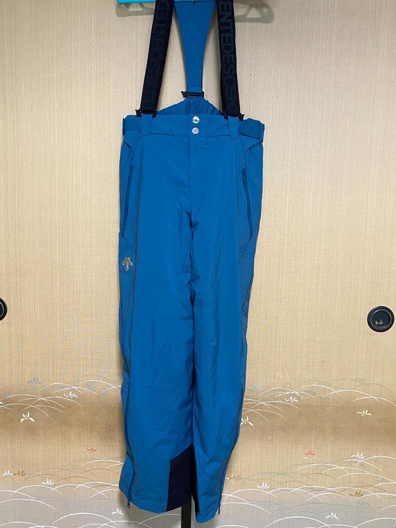 デサント【DESCENTE】《スイスレプリカ》スキーウェア L　上下セット