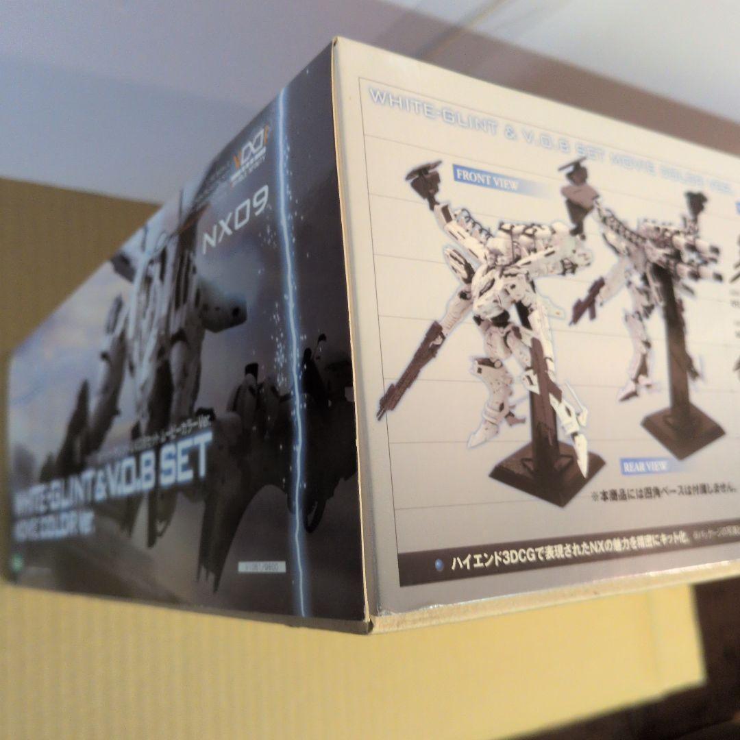 【未開封・初版】ホワイト・グリント＆V.O.B ムービーカラー 2010年製