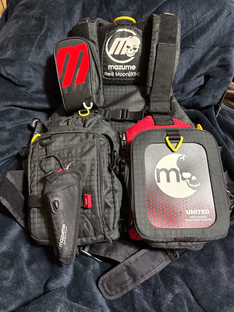 MAZUMEレッドムーンライフジャケットVIII 8th