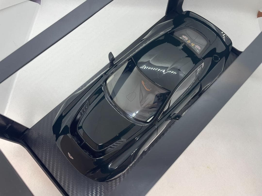 101-104 GT-Spirit 1/18 アストンマーティン Victor