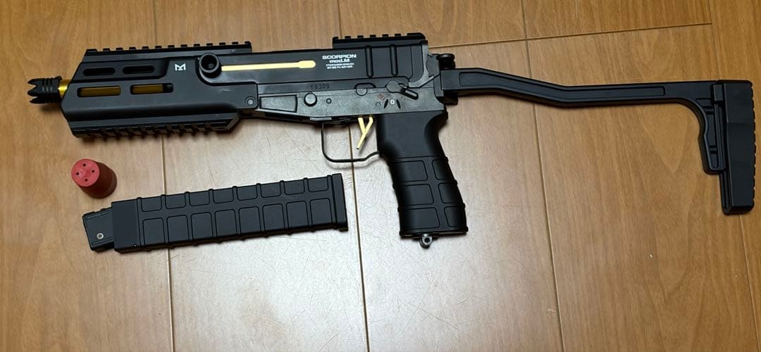 東京マルイ　スコーピオンMOD M バッテリー他