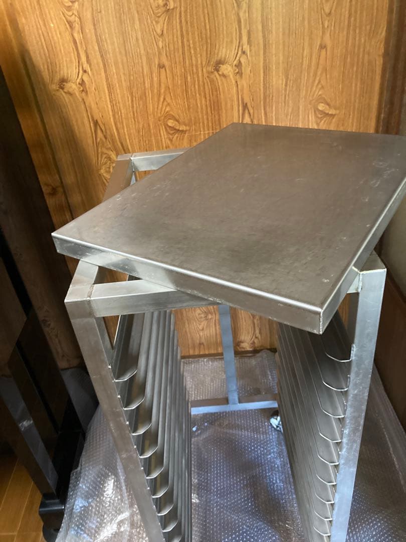 業務用トレイラック パンラック　キャスター付き　ベイキング天板ラック　12段