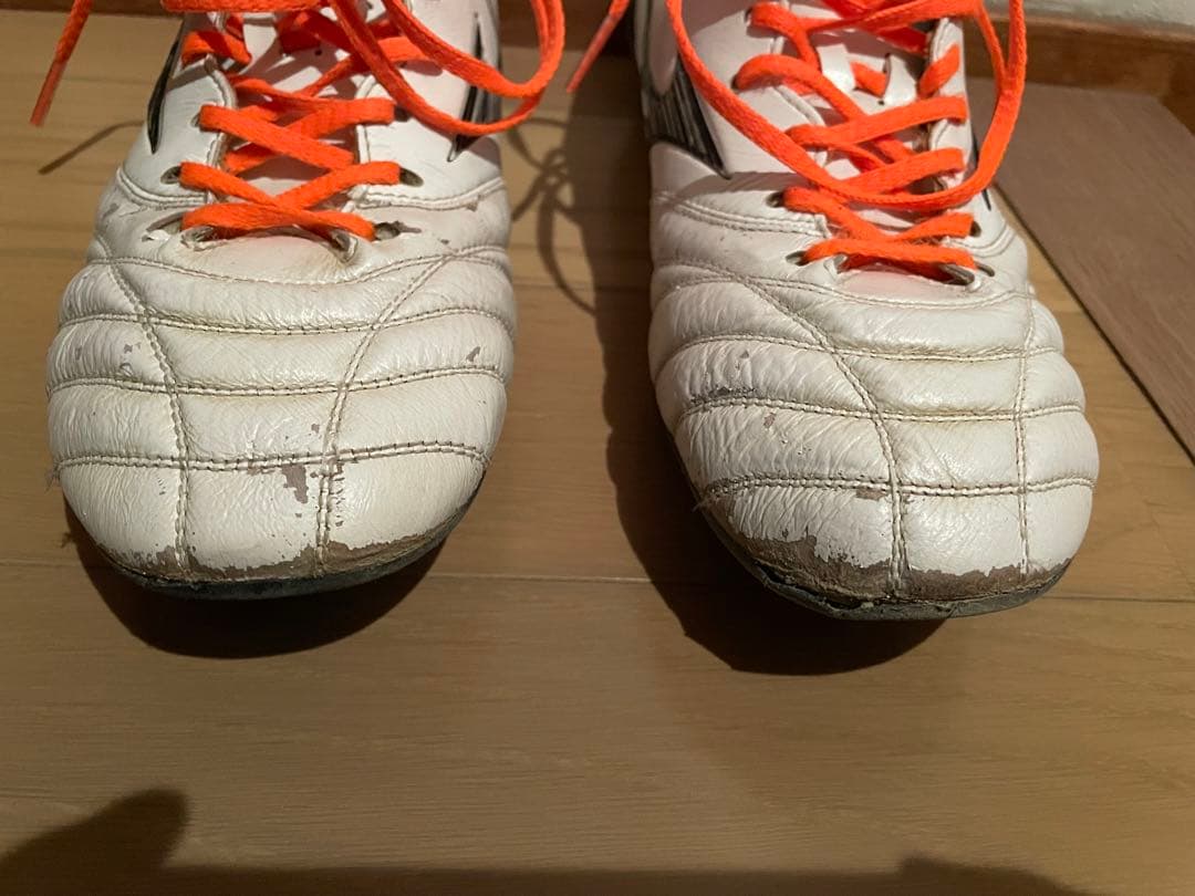 ミズノ　モレリアネオ4 27.5 サッカーシューズ ホワイト/オレンジ