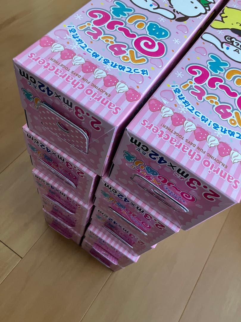 ビッグサイズ！お得10箱セット　サンリオキャラクターズ　ペタッと！ロールぬりえ