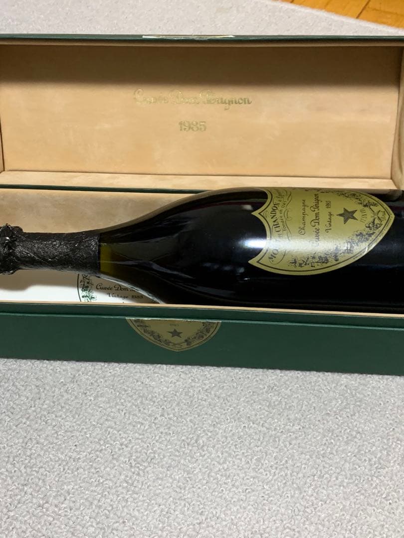 セラー保管1985 ドン・ペリニヨン ヴィンテージ/箱/専用パンフレット付/