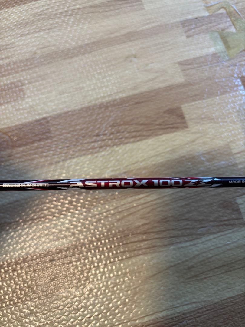 ヨネックス アストロクス100ZZ 4UG5バドミントンラケット エアロバイト