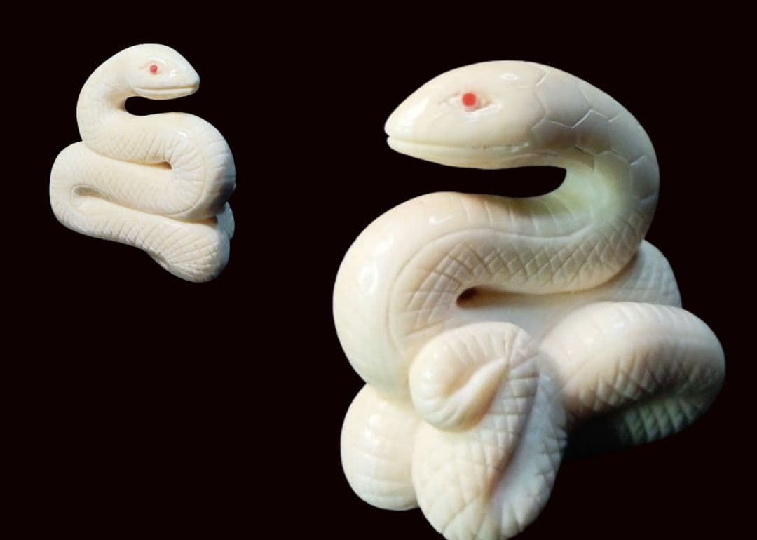 根付 「へび 白蛇」 無銘