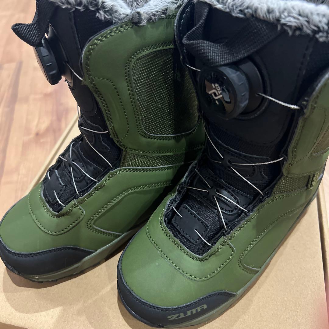 ☆新品☆ZUMA スノーボードブーツ オリーブグリーン　20.0〜21.0