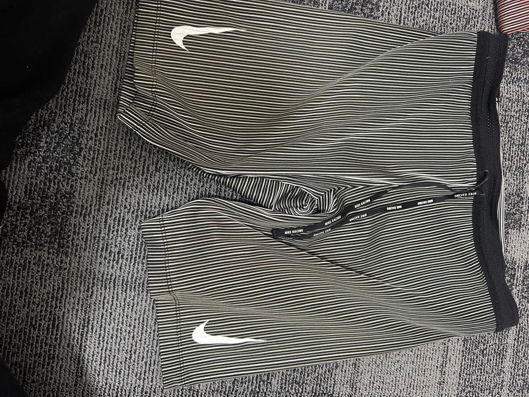 ナイキ エアロスイフト M