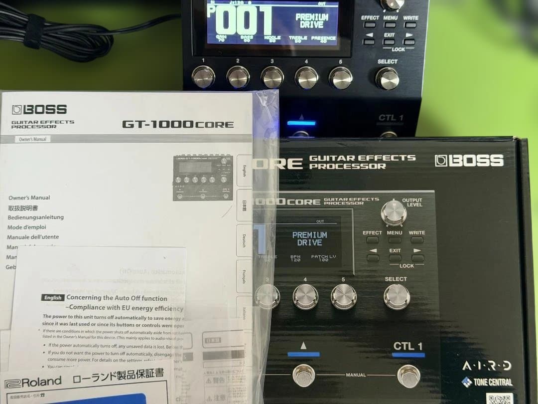 BOSS GT-1000CORE フットスイッチFS-7付き