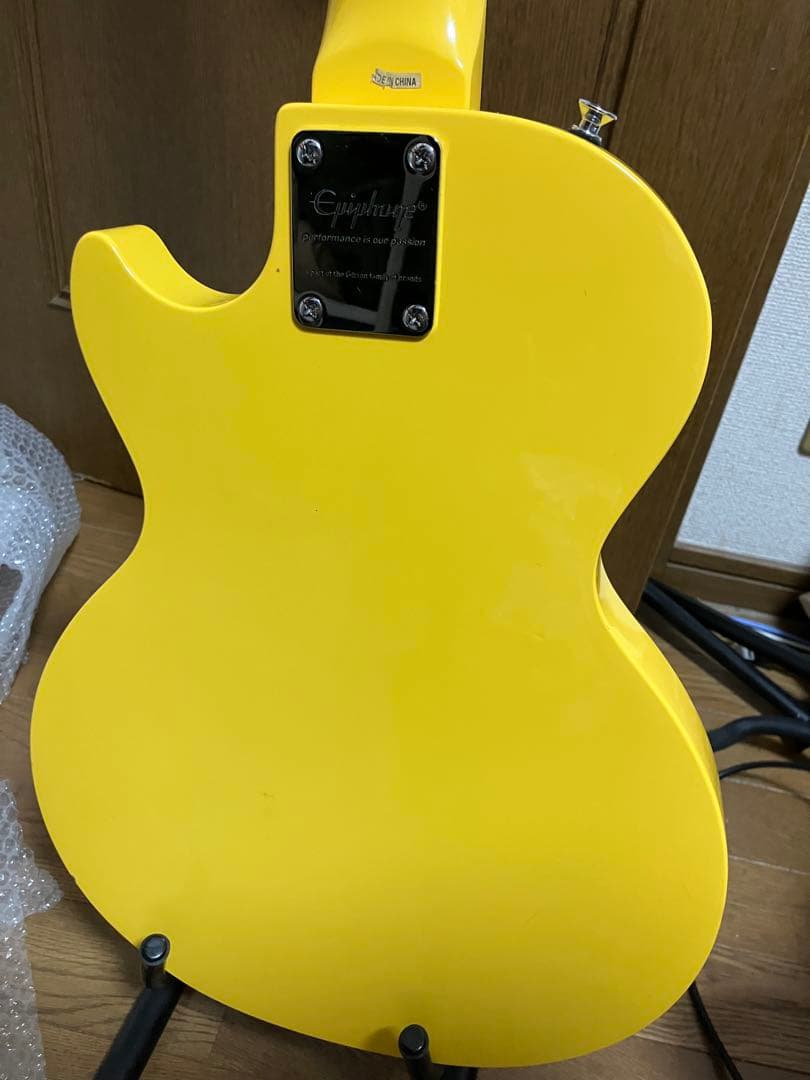 ４月2日までEpiphone Les Paul SLイエロー