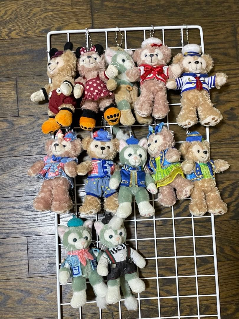 ぬいぐるみバッジ　まとめ売り　全65体　ダッフィー　シェリーメイ　ジェラトーニ