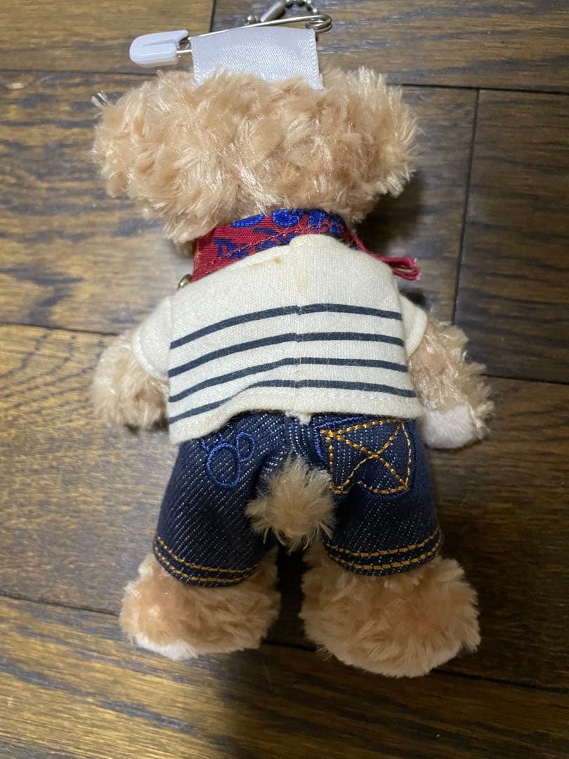 ぬいぐるみバッジ　まとめ売り　全65体　ダッフィー　シェリーメイ　ジェラトーニ