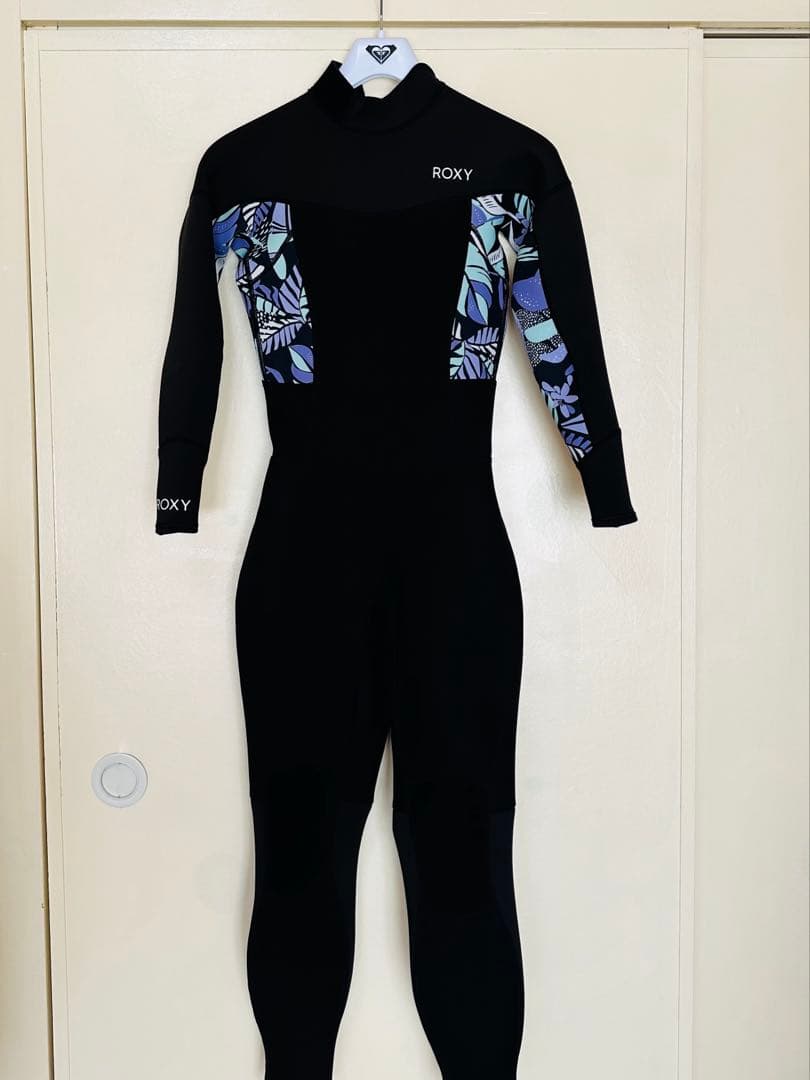 ROXY ウエットフルスーツ❤️新品タグ付き